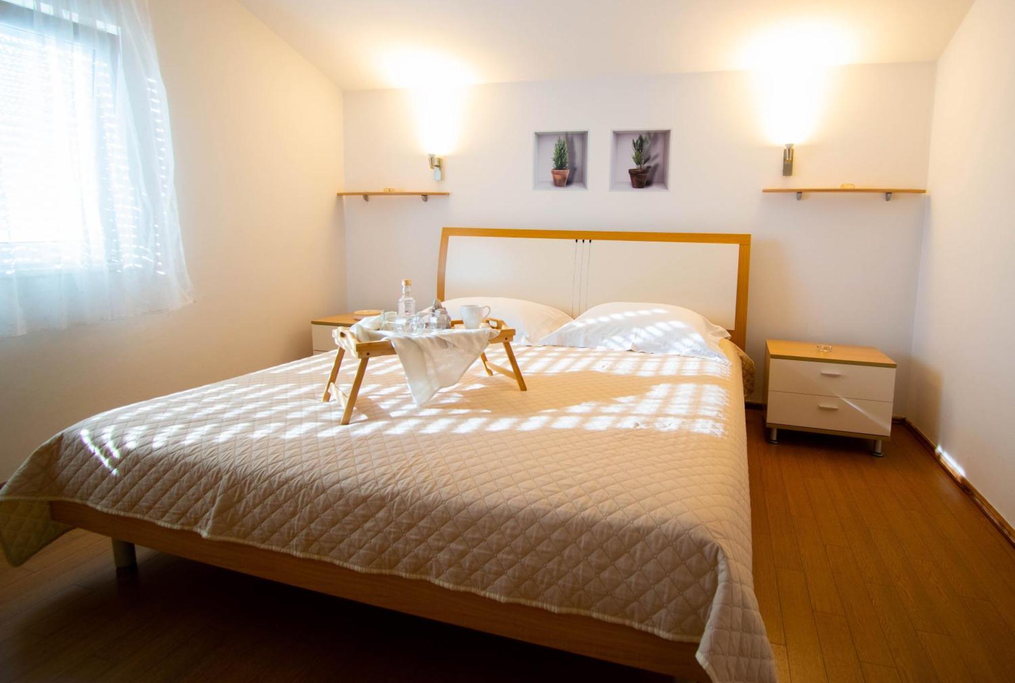 Apartments Anita Frane โวดีเซ ภายนอก รูปภาพ